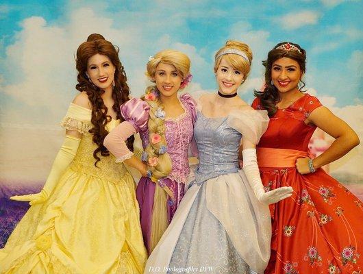 Princess friends are the best friends to have!