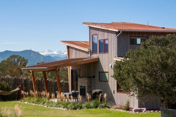 Double King Cabins with mountain views