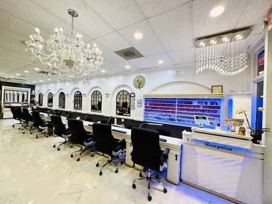 Nail Avenue &pedispa