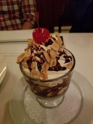 Chocolate sundae