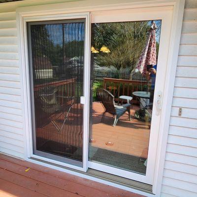 New Mi Sunrise V4500 Sliding Patio Door Installed.  Call today for a free quote!