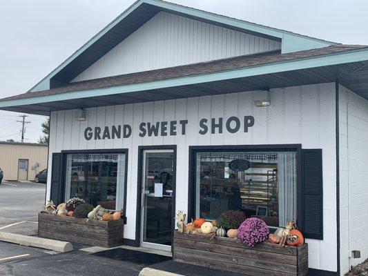 Grand Sweet Shop