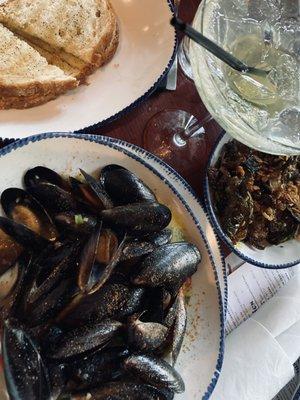 White Wine and Roasted-Garlic Mussels and Brussel Sprouts