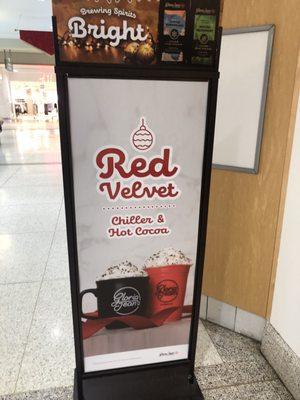 Red velvet hot cocoa