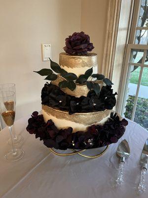 Custom Wedding Cake with Gold Accents