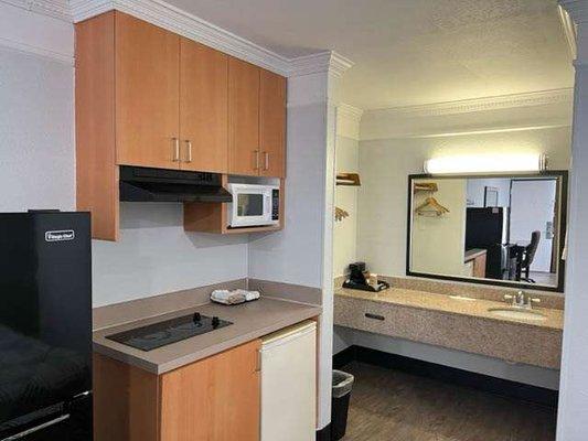 Travelodge by Wyndham Hinesville