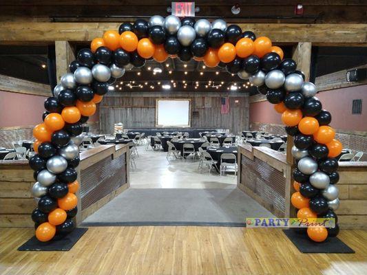 Reverse Spiral Traditional Balloon Arch. Classic Balloon Arch