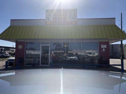 The front of Mr. Ronnie's. Step inside for a retro feel and a friendly good meal and doughnuts.