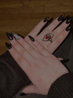 Spider nails!