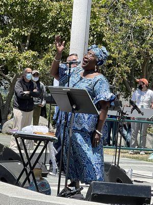 Yerba Buena Gardens Festival - Bobi Céspedes