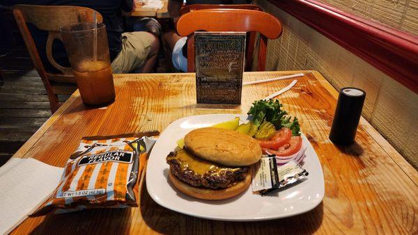 Cheeseburger and Chips