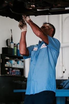 Our licensed mechanic technician Christos on the job!