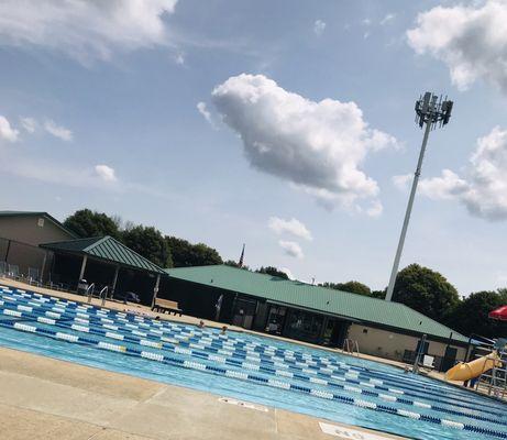 Laurel Park Pool