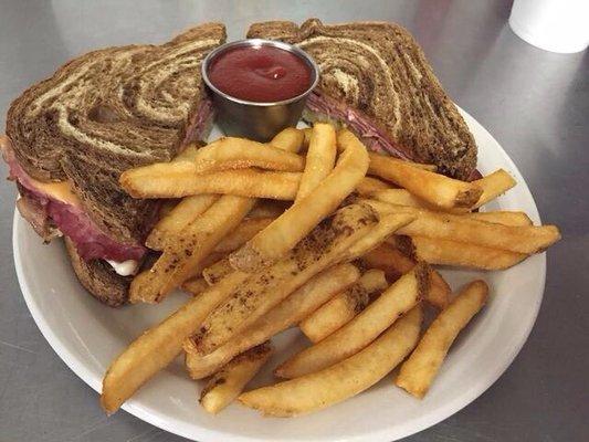 Rueben sandwich