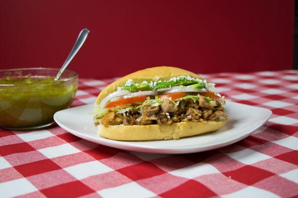 Torta de pierna de puerco al horno