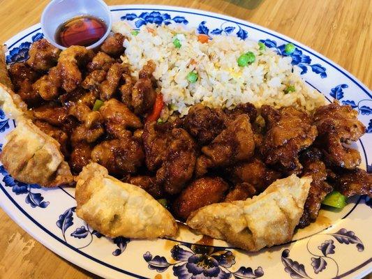 Happy Combo only $9.99 (Sweet & Sour, General Tso and Gyoza). The best dinner combo and tastes delicious.