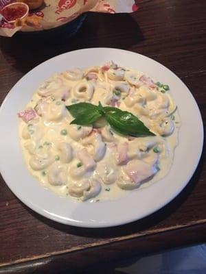 Tortellini Della Mama!