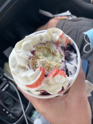 Key lime pie sundae with blueberry topping