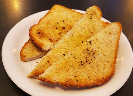 The garlic bread that I selected as an extra side to my meal.