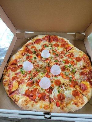 XL Deluxe Pizza