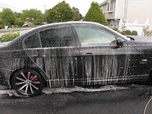 BMW getting hand washed! https://mmiguelros.wixsite.com/website/product-page/basic-wash