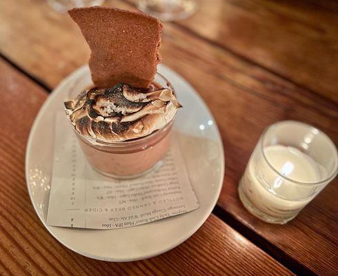 RockCreek S'mores, Valrhona chocolate mousse, graham, smoked meringue, graham tuile