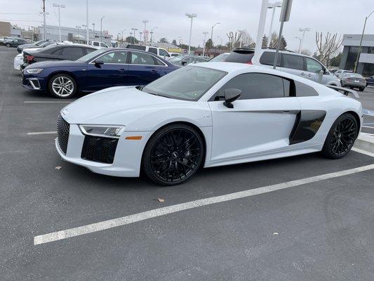 R8 coupe there