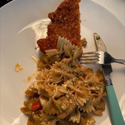 Good job on first try of Katy location- Louisiana pasta with lots of modifications. Pasta also has enough sauce and isn't dry.