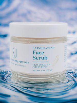 Rejuvenate with our clean and green face and body scrub made from our blend of nourishing vitamins and fruit extracts.