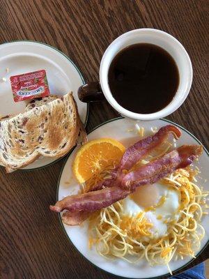 Birds nest with toast and cafe americano.