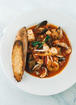 Classic SF Seafood Cioppino