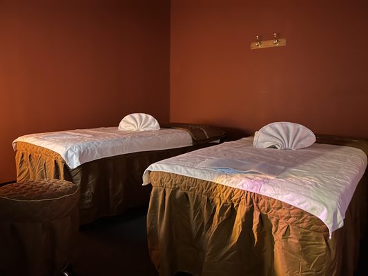 New private room for 
couple Oil massage