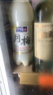 Carbonated Rice wine from Korea