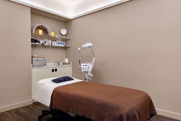 Facial Room