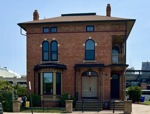 The Cochrane House Bed and Breakfast