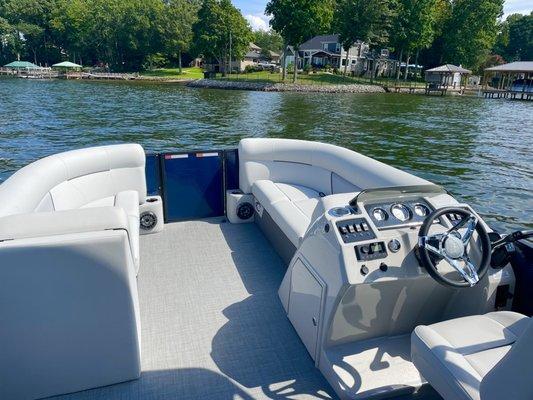 Picture of our triton boat rental on lake norman. Best rental we've ever had anywhere.