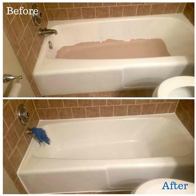 This tub was unsuccessfully resurfaced before (as seen by the original brown tub peeking through). But we fixed it with our 8-layer method.