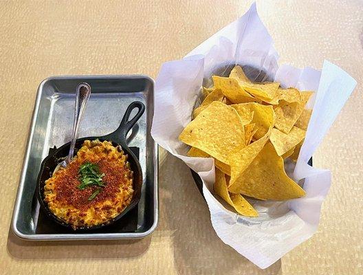 Main St. Corn Dip with Nachos