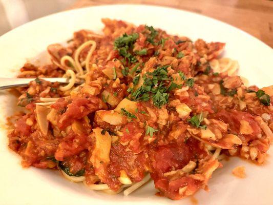 Linguini with clams