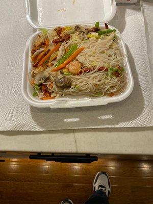 C38. House Lo Mein Combo