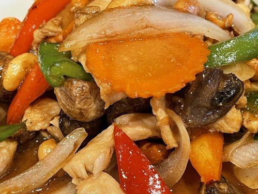 Cashew Stir-Fry Lunch