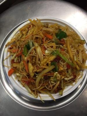 Spicy Singapore rice noodles