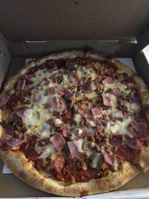 Large Meat pizza (with Ham)