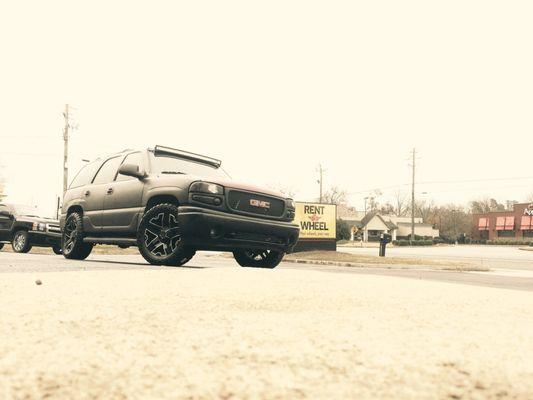 GMC Yukon 20's