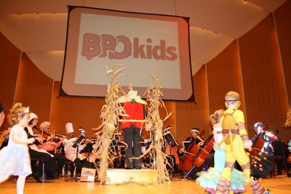 Costume parade at Halloween BPOKids concert.