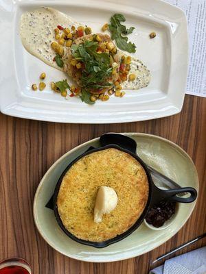 Crab cake and jalapeño corn bread