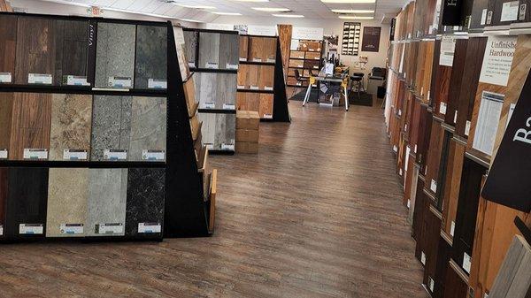 Interior of LL Flooring #1128 - Traverse City | Aisle View