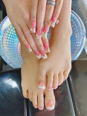 Acrylics Nails and Toes