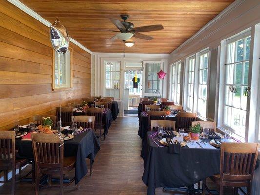 Sun Porch dining area