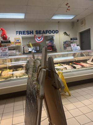 Robert's Seafood & Hot To Go Kitchen